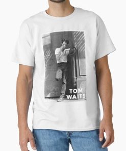 Maya Hawke TV-Series Things S05 Robin Buckley White Graphic Tee